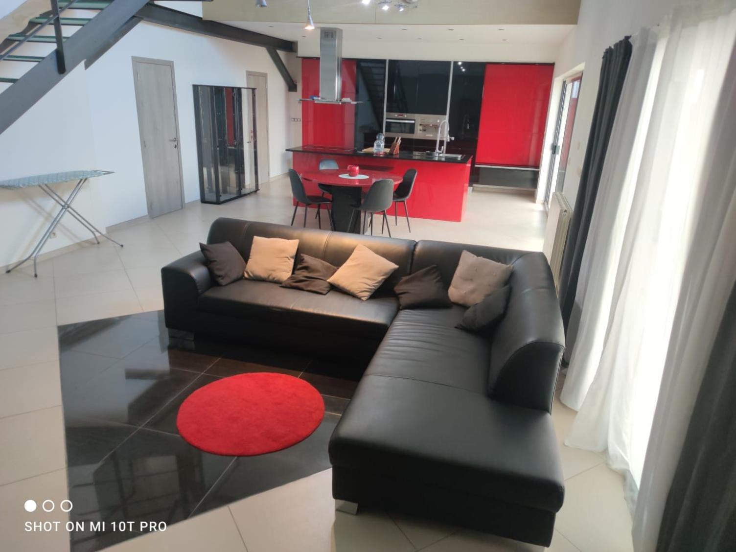 Belle Villa De Luxe Avec 8 Chambres ชาร์เลอรัว ห้อง รูปภาพ